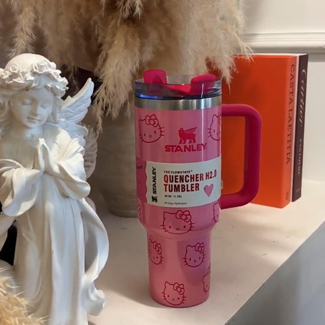 Stanley x Hello Kitty 40oz